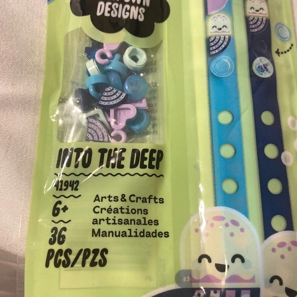 LEGO‎ DOTS